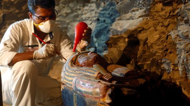 New mummies discovered in tomb near Luxor, Egypt