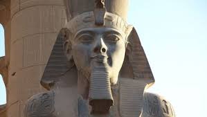 Transferring Ramses II statue to the Grand Egyptian