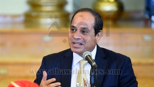 Sisi inspects investors' services centers, calls for removing hurdles to investors in Egypt