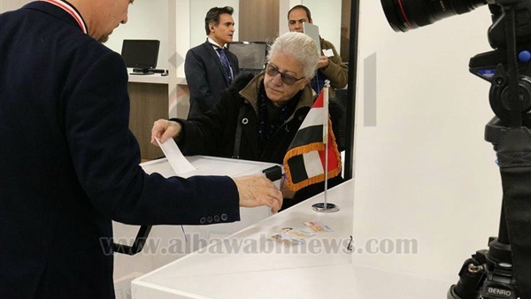 Egyptians began voting in Los Angeles in the presidential elections