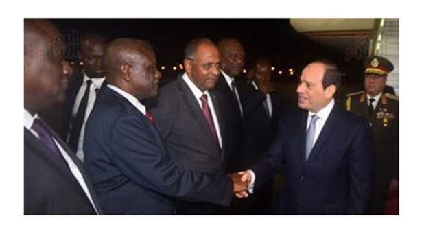Ivorian President receives Sisi at Abidjan airport