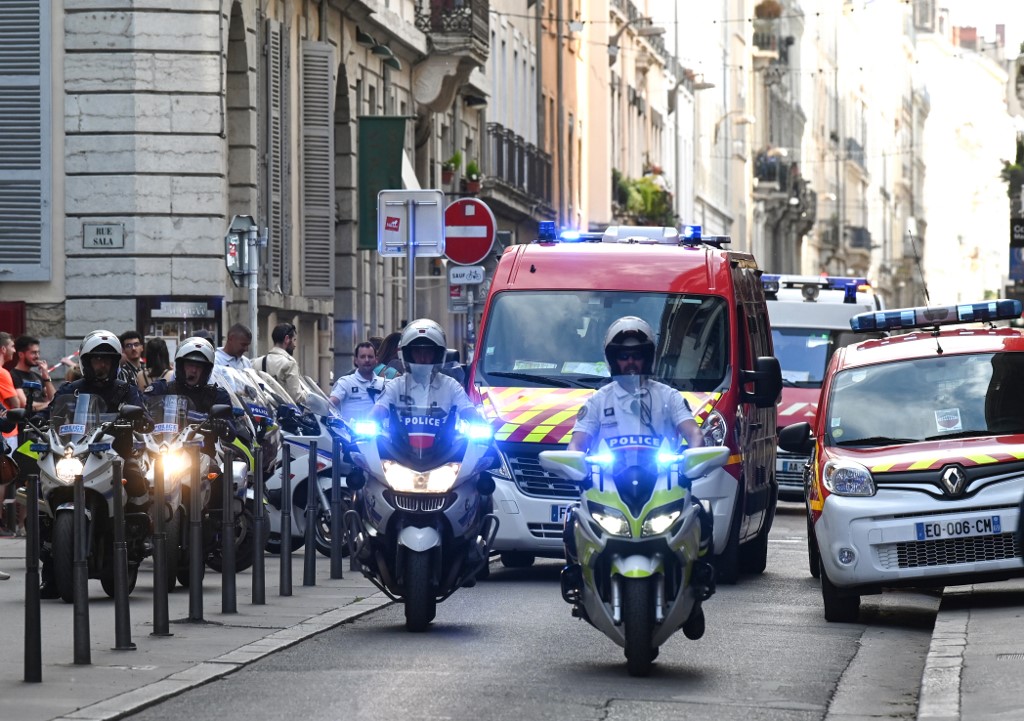 French police arrested Algerian engineer over Lyon bomb attack