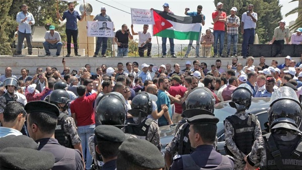 MB takes advantage of Jordan's teachers strike crises to pressure gov’t for license