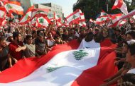 Lebanese army arrests several protesters in Sidon as roadblocks continue