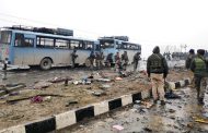 10  injured in blast in India-administered Kashmir