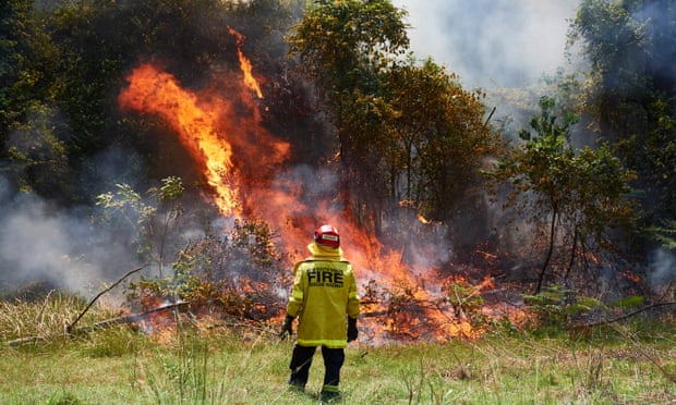 Australia fires: record-breaking temperatures fuel bushfires across the country