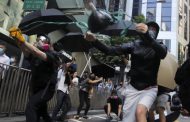 Hong Kong protests: man shot by police and burns victim in critical condition