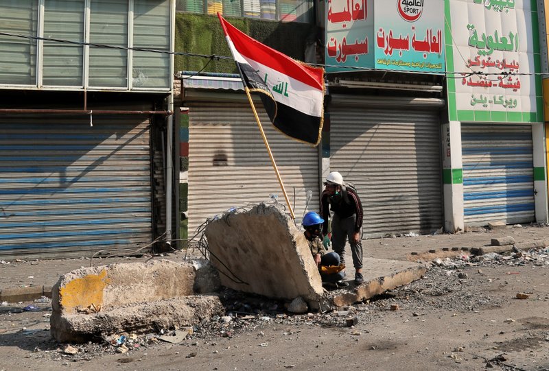 3 Iraqi protesters killed amid night of violence in south