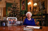 Queen's Christmas message: '2019 has been quite bumpy'