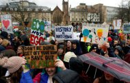 Greta Thunberg in Bristol: schools shut as students join climate strike