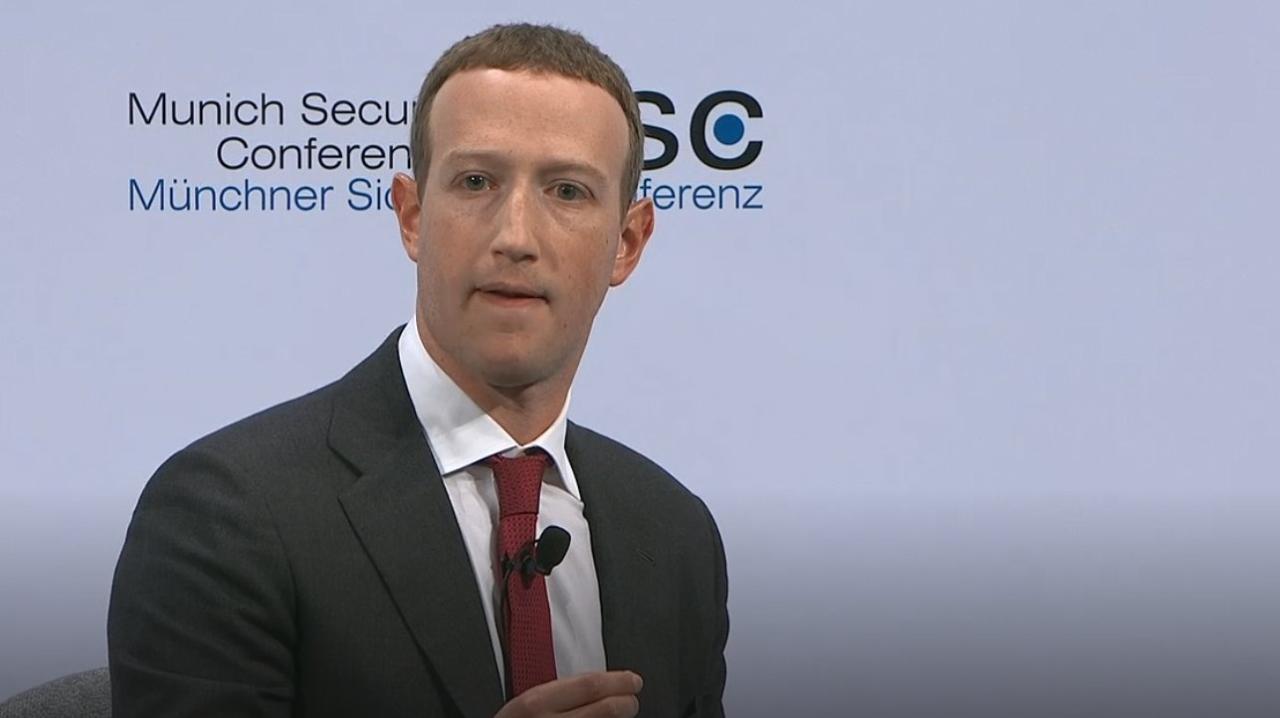 Facebook CEO says backs regulation of harmful online content