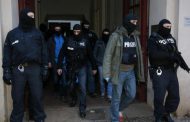 German Police Raid Homes to Thwart Plot against Asylum-seekers, Muslims
