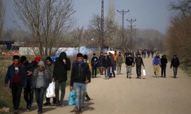 EU and Turkey hold 'frank' talks over border opening for refugees