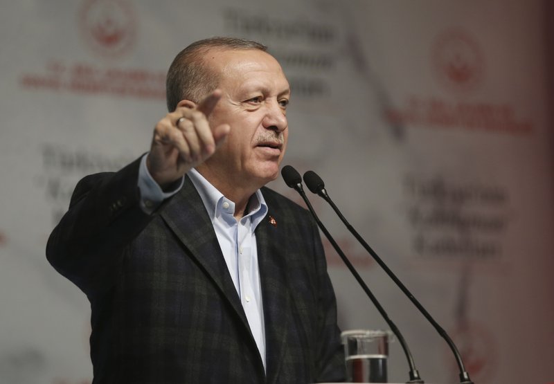 Turkey, EU to hold talks amid standoff over migrants