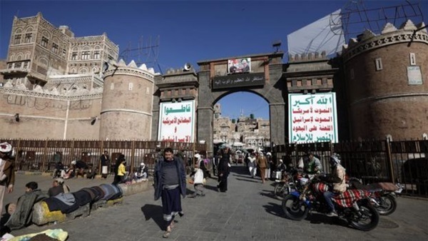 Corona knocks on Yemen’s door as Houthis delay prisoner exchange deal