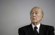 France mourns ex-president Giscard as reformer, European