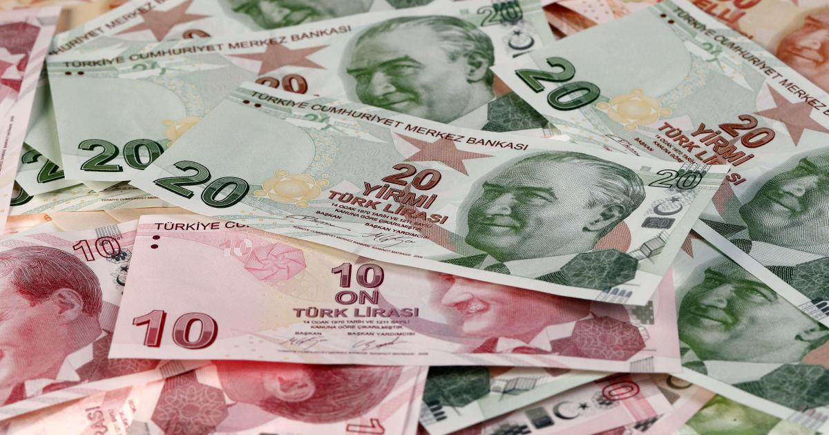 Turkish lira leads emerging market currencies lower on global dollar demand