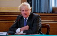 Johnson Sees Off Vote on U.K. Courts Deciding China Genocide