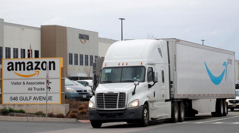 Amazon Orders Hundreds of Trucks that Run on Natural Gas