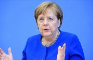Merkel Signals She’s Ready to Rethink German Lockdown Plan