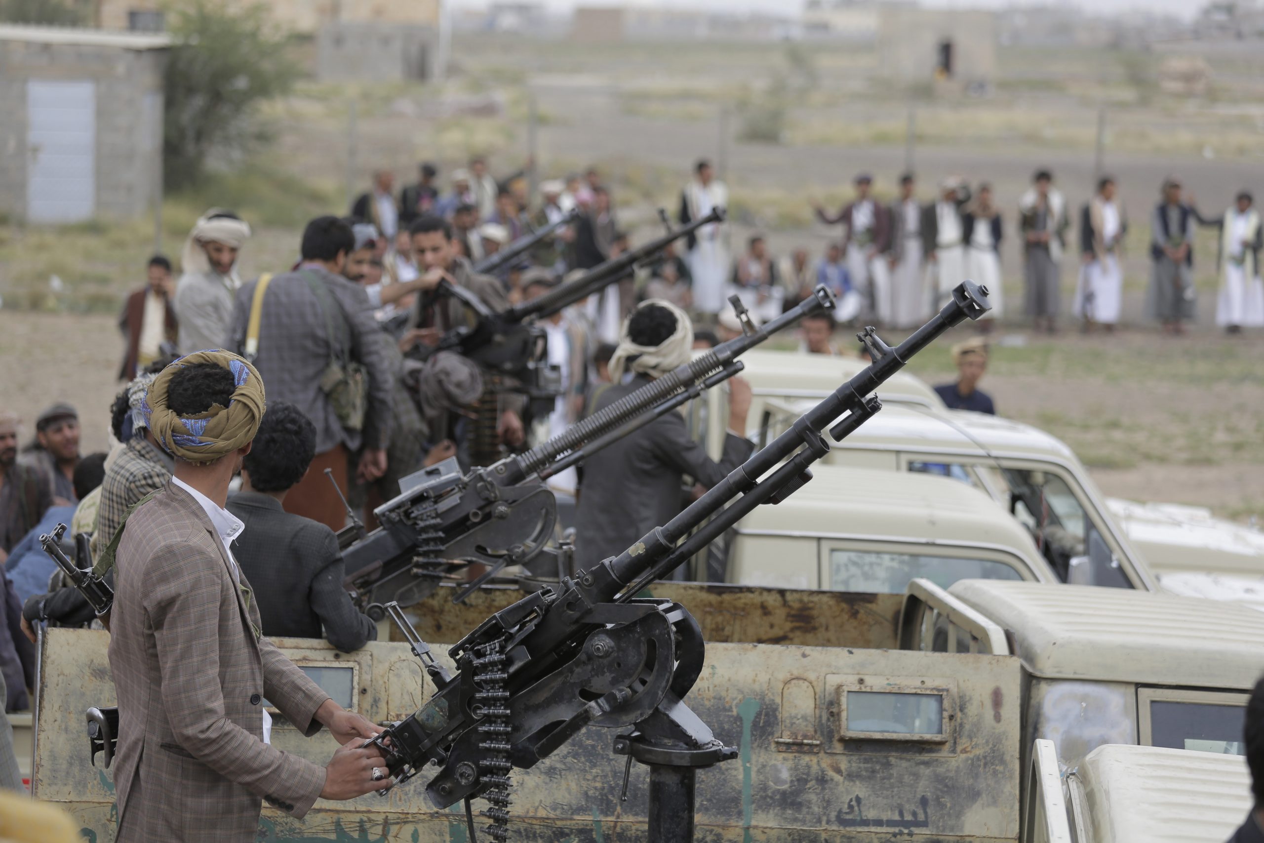 Houthis sustaining material, human losses as Yemeni army moves ahead with liberating Yemen