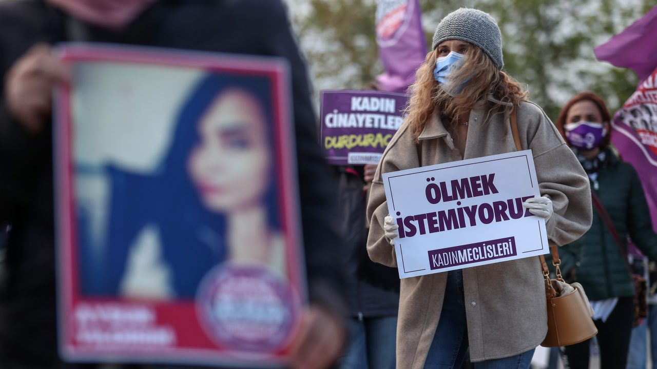 Six women's rights activists arrested in southeast Turkey
