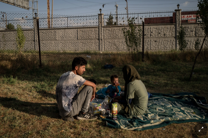 Afghan Refugees Find a Harsh and Unfriendly Border in Turkey