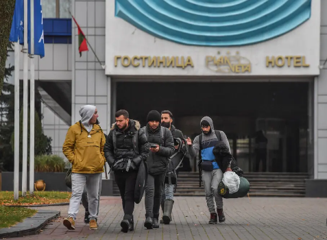 Air Route to Belarus Closed to Migrants in Bid to Halt Crisis