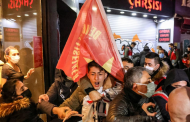 Turkey’s middle classes abandon Erdogan as rising prices and repression take toll