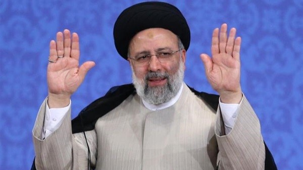 Tightening the screws on Raisi's government: Mullah MPs interrogate Iranian FM