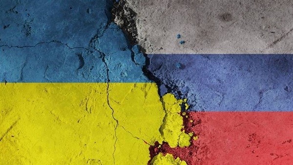 Russian-Ukrainian Crisis: Kyiv Attacks, Moscow Adjusts its Position