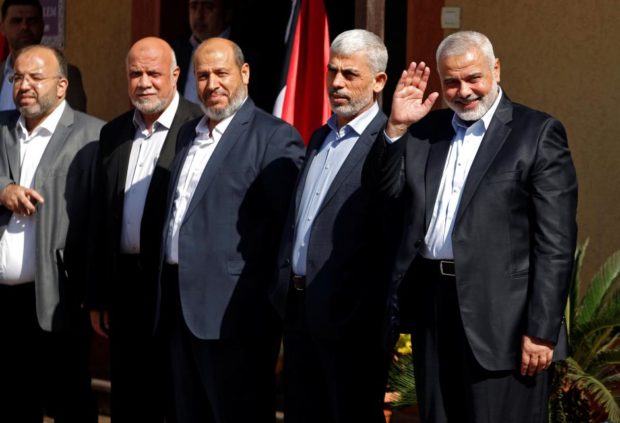 Hamas Hopes Negotiations Would Coincide with Easing PA Sanctions