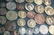 Egypt foils attempt to smuggle ancient coins to France