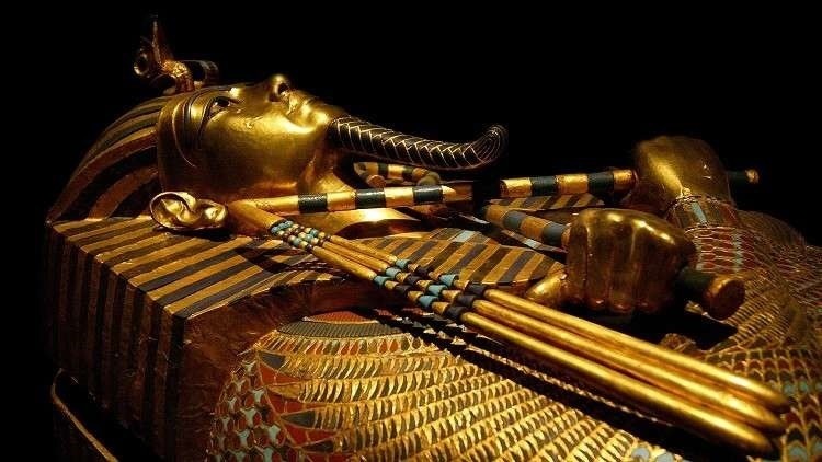The first international tour of Tutankhamun's Treasures to the world
