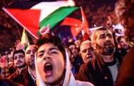 Palestinians  on the threshold of new uprising protesting US decision