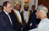 Sisi meets with Omani businessmen in Muscat