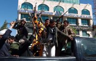 End to fighting could be in sight as Houthi rebels announce withdrawal from lifeline port