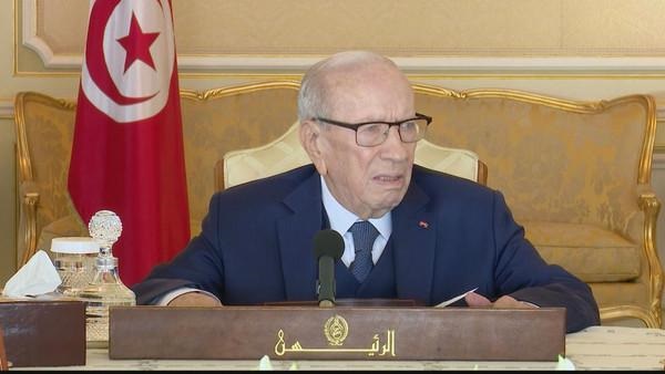 After the bombings in Tunisia, will the next presidential term be postponed?