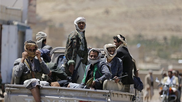 Houthis seize banks & foreign exchange firms in Yemen