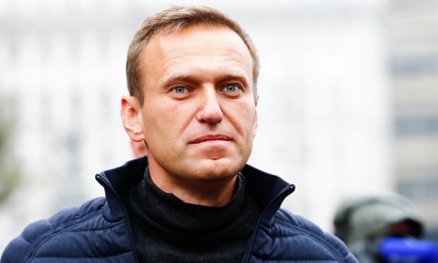 Mass raids target Russian opposition leader Alexei Navalny