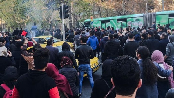 Iraq demonstrations exposes Iran’s malicious’ hands