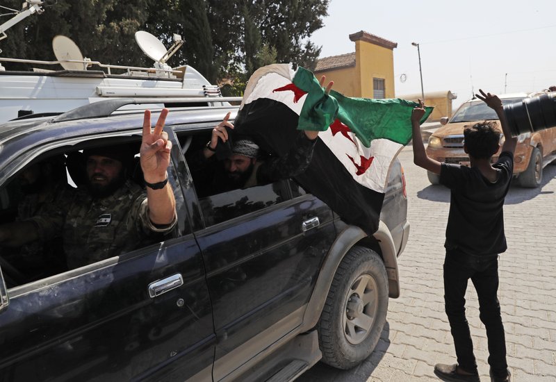 Kurds mobilize in Syria as Turkey poised for imminent attack