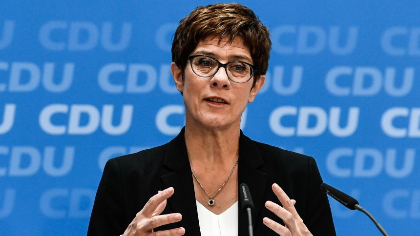 German Defense Minister: We will not send our soldiers to northern Syria