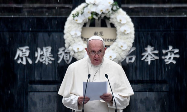 Pope Francis calls for a 'world without nuclear weapons' during Nagasaki visit