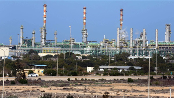 Shutdown of Libyan oilfields raises concerns