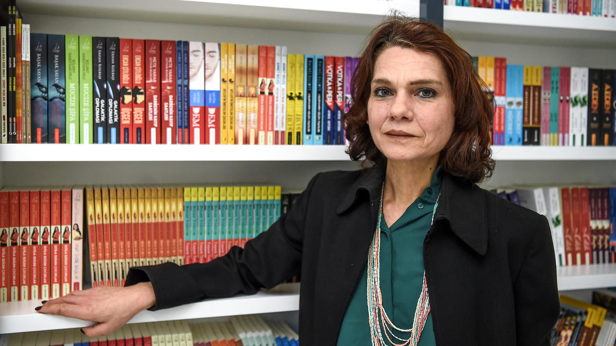 Turkish court acquits novelist accused of Kurdish militant ties