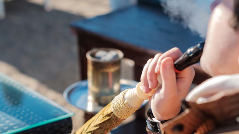 Dubai shuts down 9 shisha cafes which violated coronavirus regulations