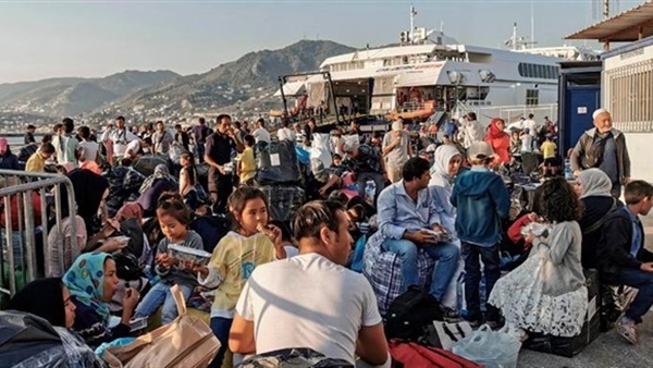 With closed centers and extensive maritime patrols: Greece's plan to confront the flow of migrants