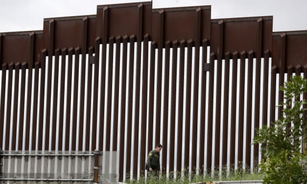 Construction of US-Mexico border wall proceeds despite coronavirus pandemic