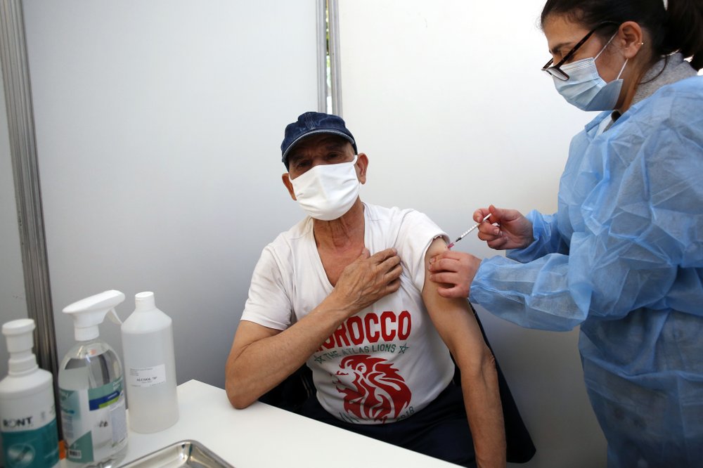 Vaccine rollout faces challenges in France’s poorest region
